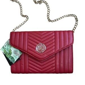 BADGLEY MISCHKA Chevron Quilted Crossbody Bag Red Vegan‎ Leather Chain Strap NEW
